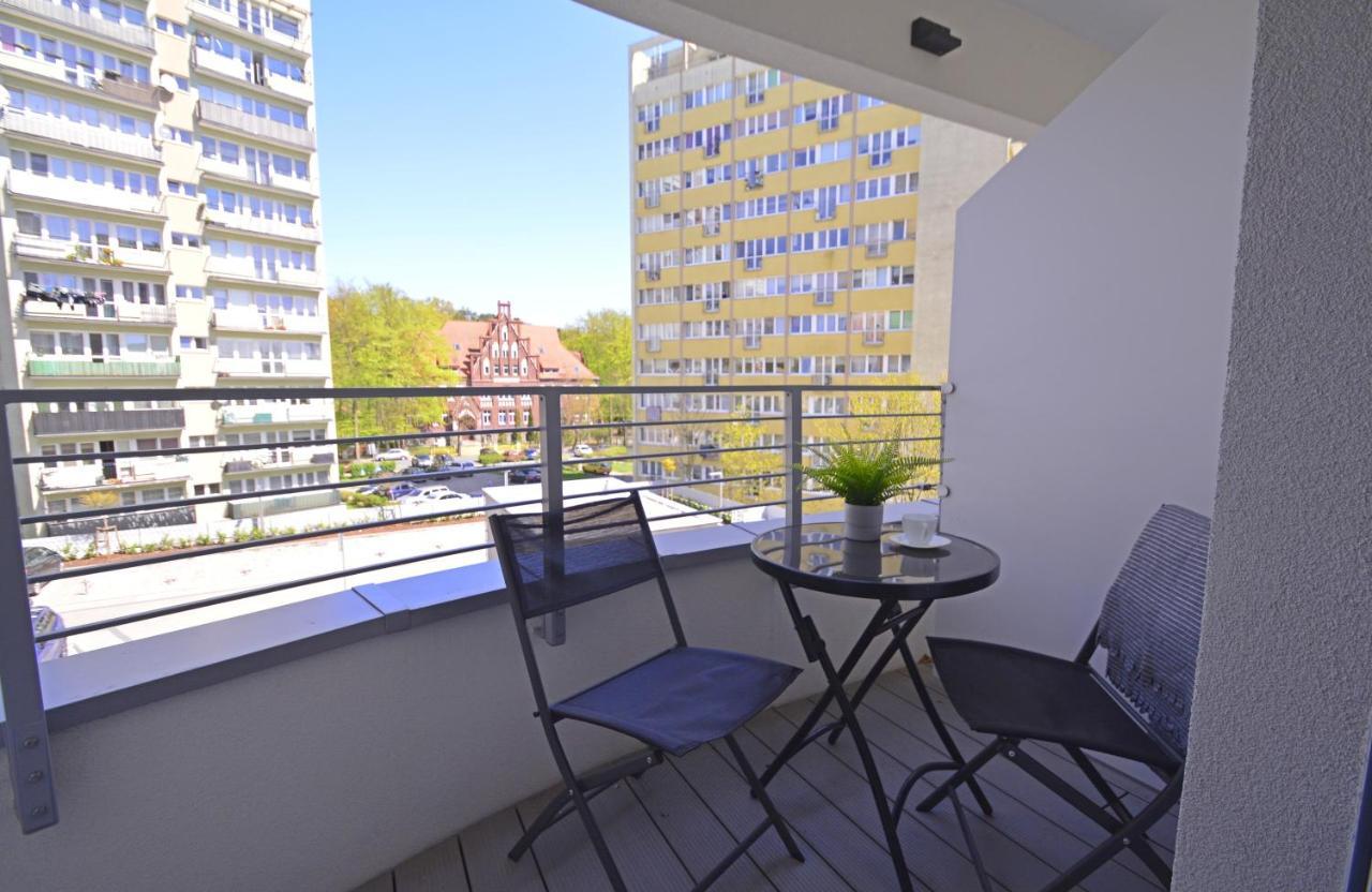 Apartamenty Bryza - Osiedle Sun Towers 38-39, Parking W Garazu 슈비노우이스쳬 외부 사진